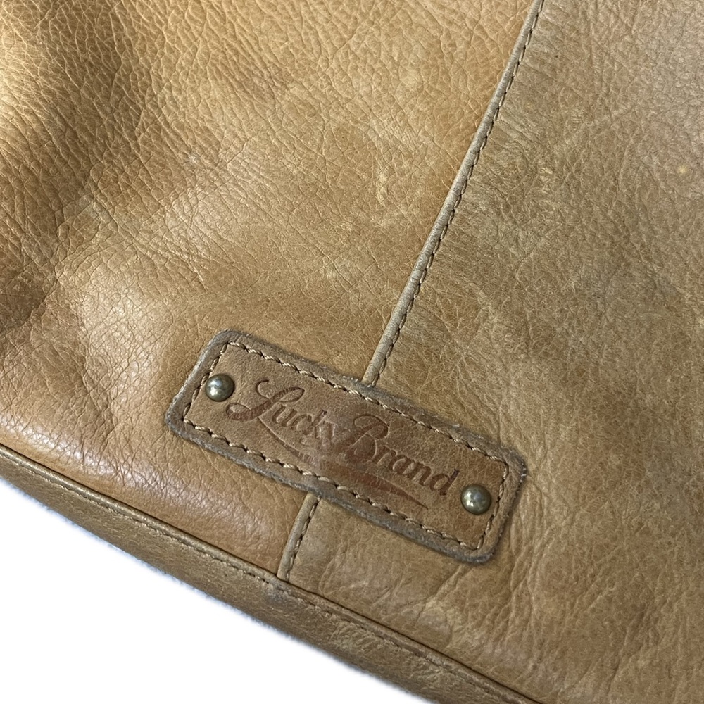 Vintage LUCKY BRAND leather magnetic close multi wear crossbody retired bag - Picture 4 of 16